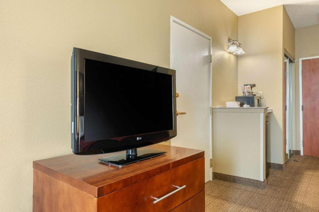 Comfort Inn Dfw Airport North Grapevine Exterior photo