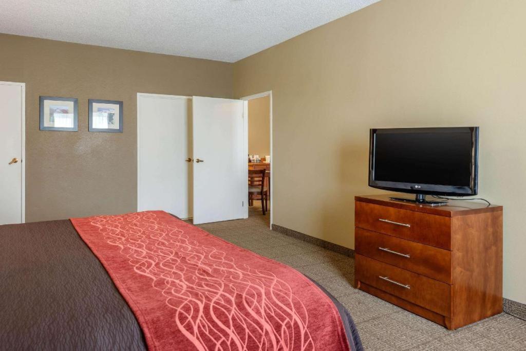 Comfort Inn Dfw Airport North Grapevine Exterior photo